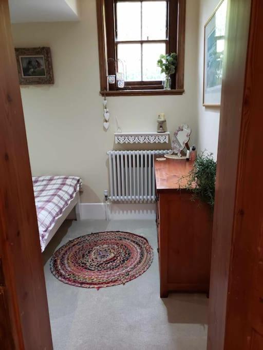 3 Bedroom 3 Bathroom Ground Floor Condo With Veranda Рейгейт Экстерьер фото